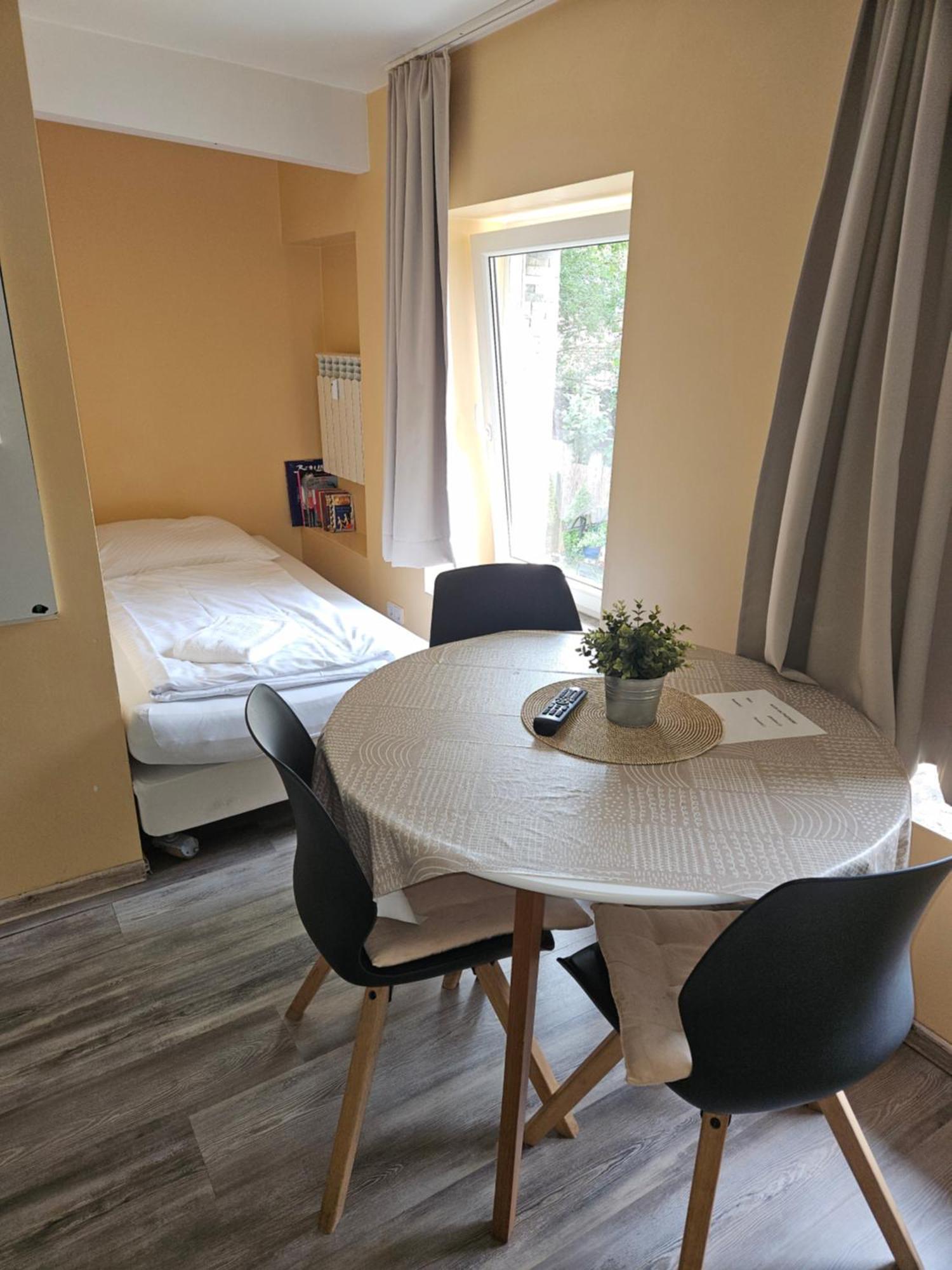 Pension 11 Apartments By Lorenc Berlin Eksteriør bilde